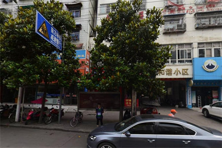 新都花园2室1厅1卫43万70m2简单装修出售